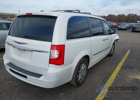 2016 Chrysler Town & Country Touring from USA, damaged, VIN 2C4RC1BG7GR132719